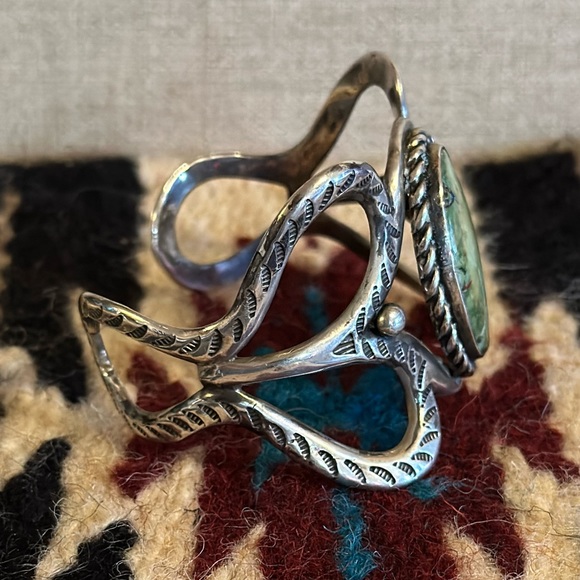 Authentic Vintage Native American Royston Turquoise Sterling Cuff - Picture 3 of 7